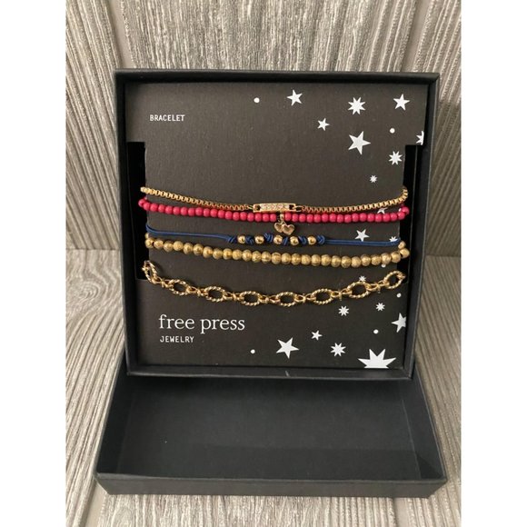 Free Press bracelet set NEW IN BOX - Picture 1 of 2